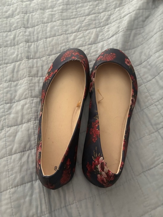 Shoes - Women's Floral Ballet Flats - Navy with Red Floral Print